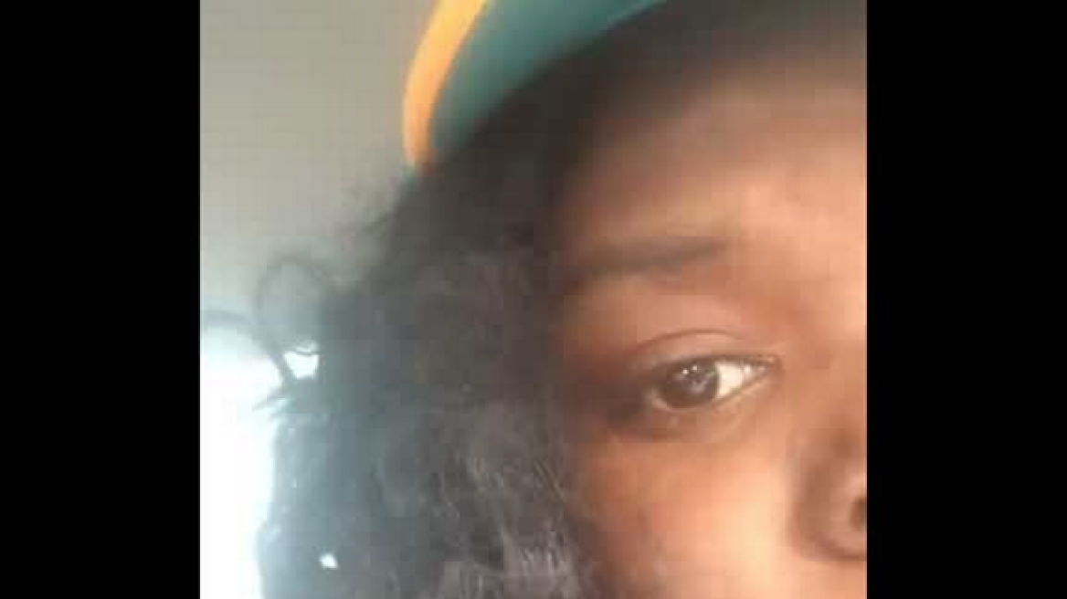 Συγκλονιστικό βίντεο: Γυναίκα έχει μόλις πυροβοληθεί και βιντεοσκοπεί τον εαυτό της!
